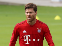 FC Bayern: Macht Xabi Alonso 2017 Schluss?